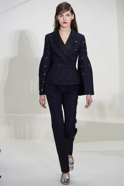 Look 7